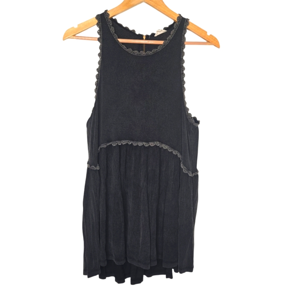POL Black Scalloped Trim Tank Top